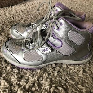 Ryka tenacious cross trainer/dance sneakers